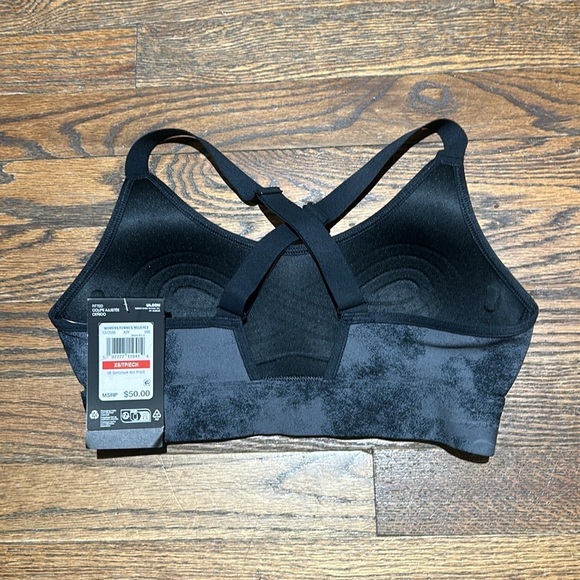 Under Armour Sports Bra - Picture 5 of 7